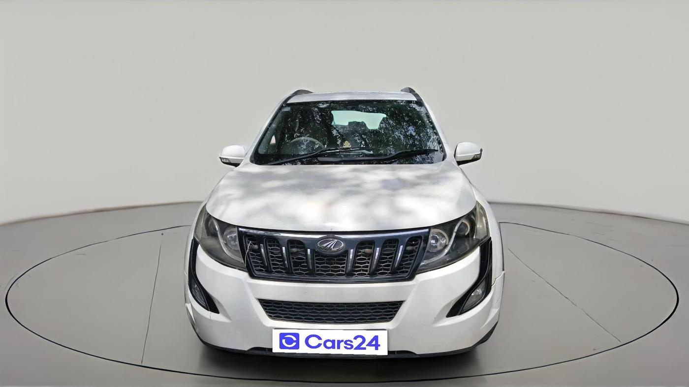 2016 Mahindra XUV500 W6, Diesel, Manual, 67,909 km, exterior