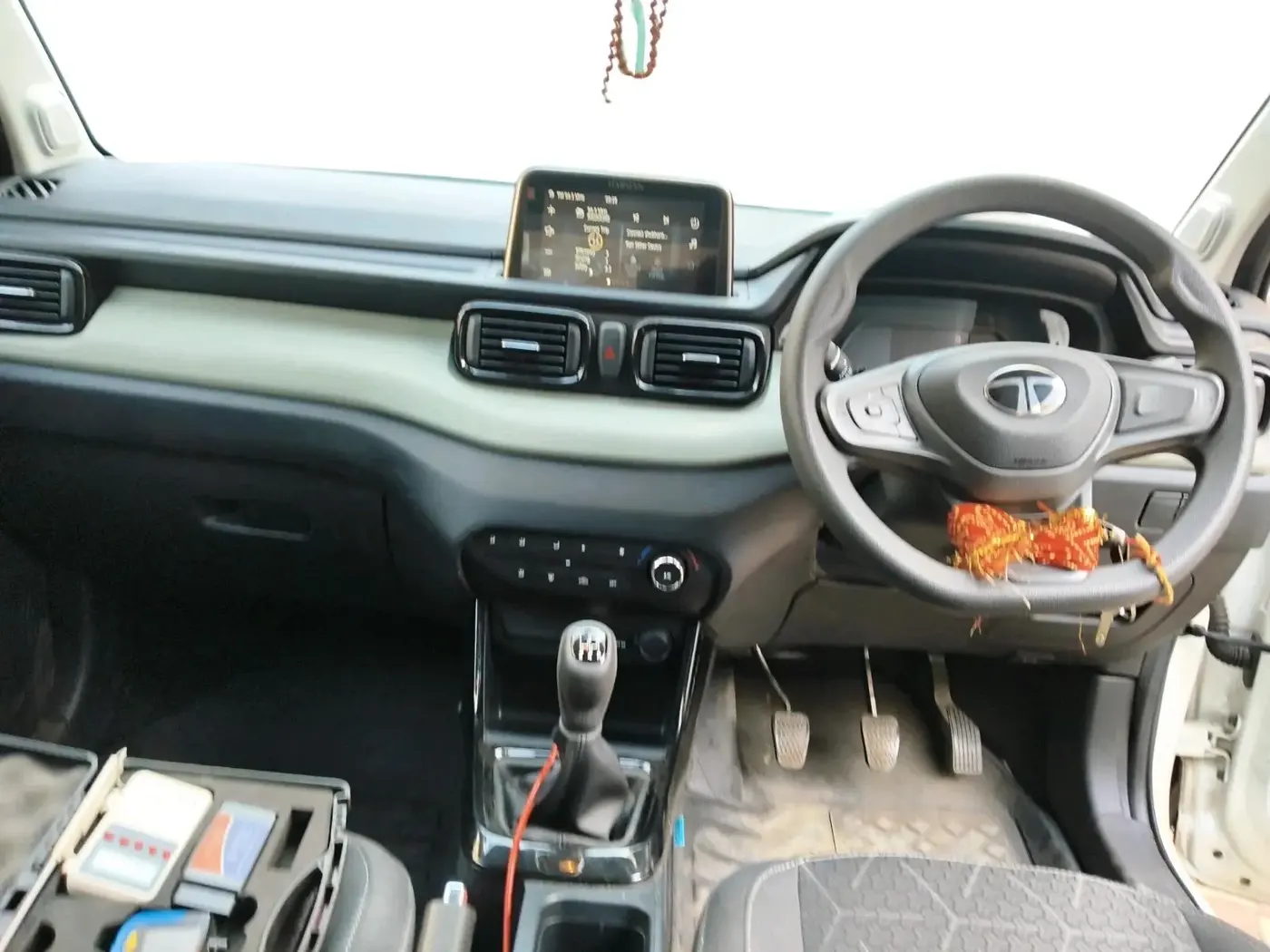 2025 Tata PUNCH Adventure Plus, Petrol, Manual, 4,172 km, interior