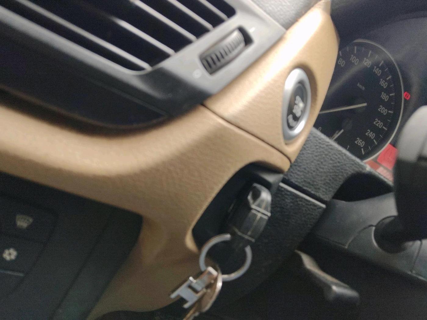 2011 BMW X1 sDrive20d, Diesel, Automatic, 1,21,081 km, interior
