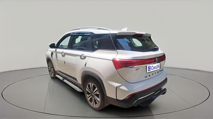 2026 MG HECTOR PLUS Savvy Pro 1.5 Turbo Petrol CVT 7 STR, Petrol, Automatic, 12,873 km, exterior