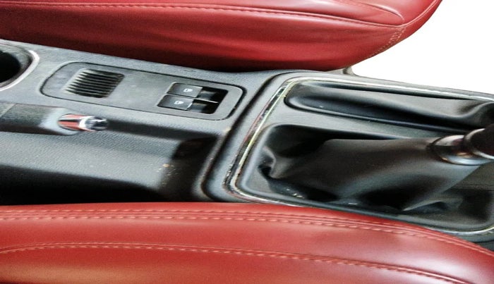 2023 Mahindra Thar LX HT PETROL 4WD MT, Petrol, Manual, 40,217 km, interior