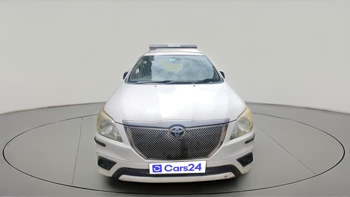 2012 Toyota Innova GX 2.5 8 STR, Diesel, Manual, 1,36,583 km, exterior