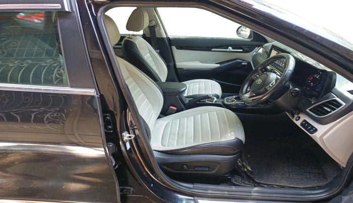 2019 KIA SELTOS GTX PLUS AT 1.5 DIESEL, Diesel, Automatic, 1,00,081 km, interior