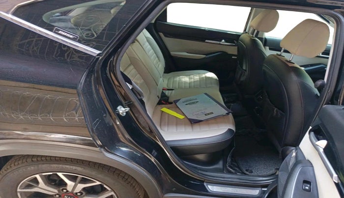 2019 KIA SELTOS GTX PLUS AT 1.5 DIESEL, Diesel, Automatic, 1,00,081 km, interior