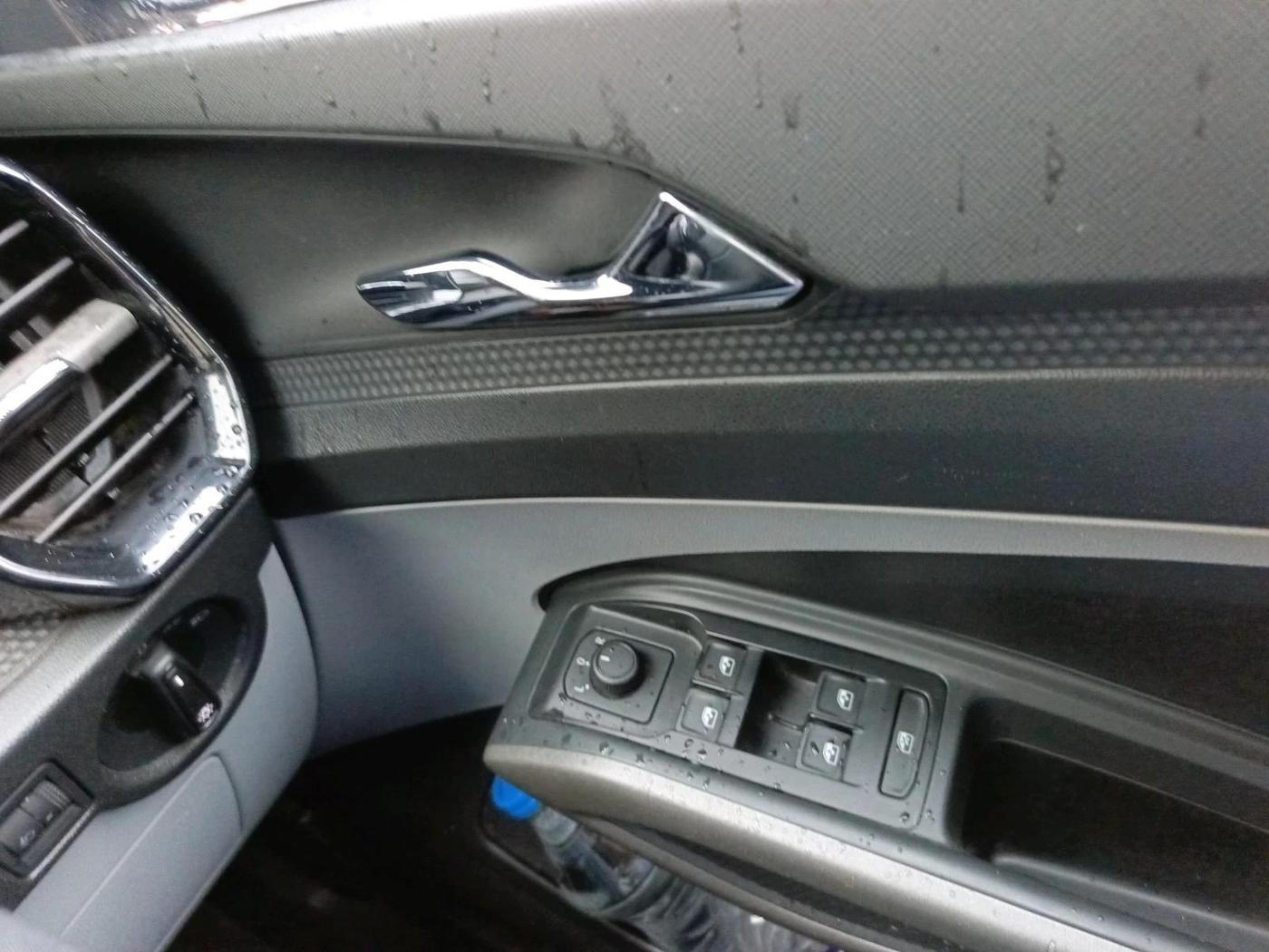 2025 Skoda Kylaq Signature AT, Petrol, Automatic, 10,944 km, interior