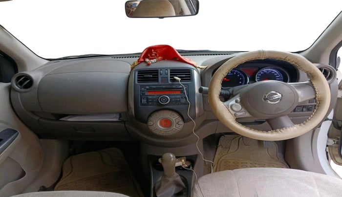 2014 Nissan Sunny XV PETROL, Petrol, Manual, 31,212 km, interior