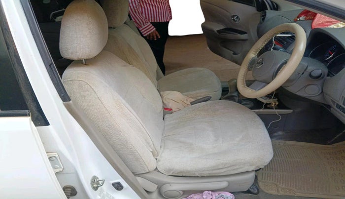 2014 Nissan Sunny XV PETROL, Petrol, Manual, 31,212 km, interior