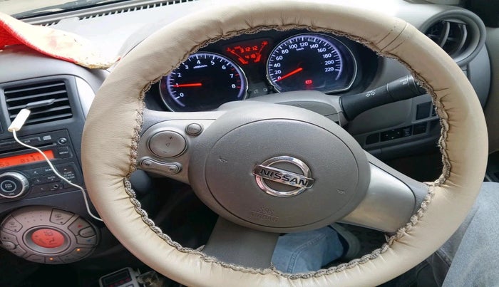 2014 Nissan Sunny XV PETROL, Petrol, Manual, 31,212 km, interior