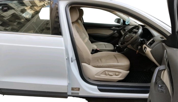 2014 Audi Q3 2.0 TDI QUATTRO, Diesel, Automatic, 91,115 km, interior