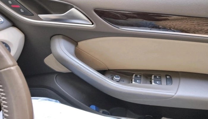 2014 Audi Q3 2.0 TDI QUATTRO, Diesel, Automatic, 91,115 km, interior