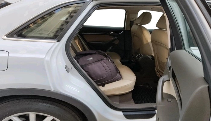 2014 Audi Q3 2.0 TDI QUATTRO, Diesel, Automatic, 91,115 km, interior