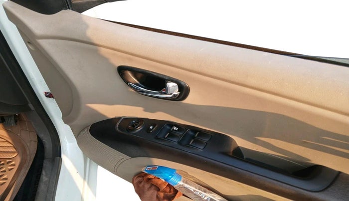 2011 Hyundai i10 SPORTZ 1.2, CNG, Manual, 69,168 km, interior