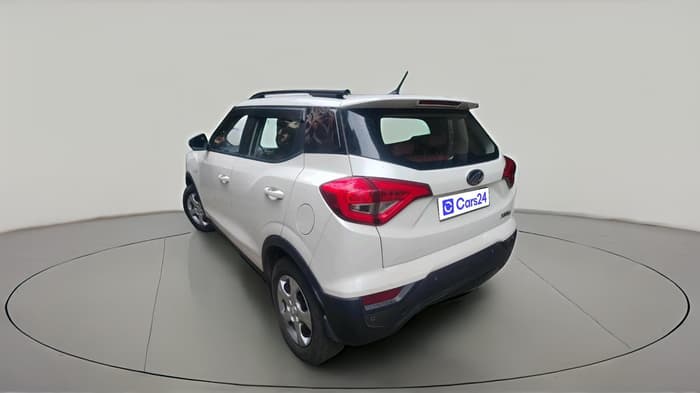 2021 Mahindra XUV300 W6 1.2 PETROL, Petrol, Manual, 40,663 km, exterior