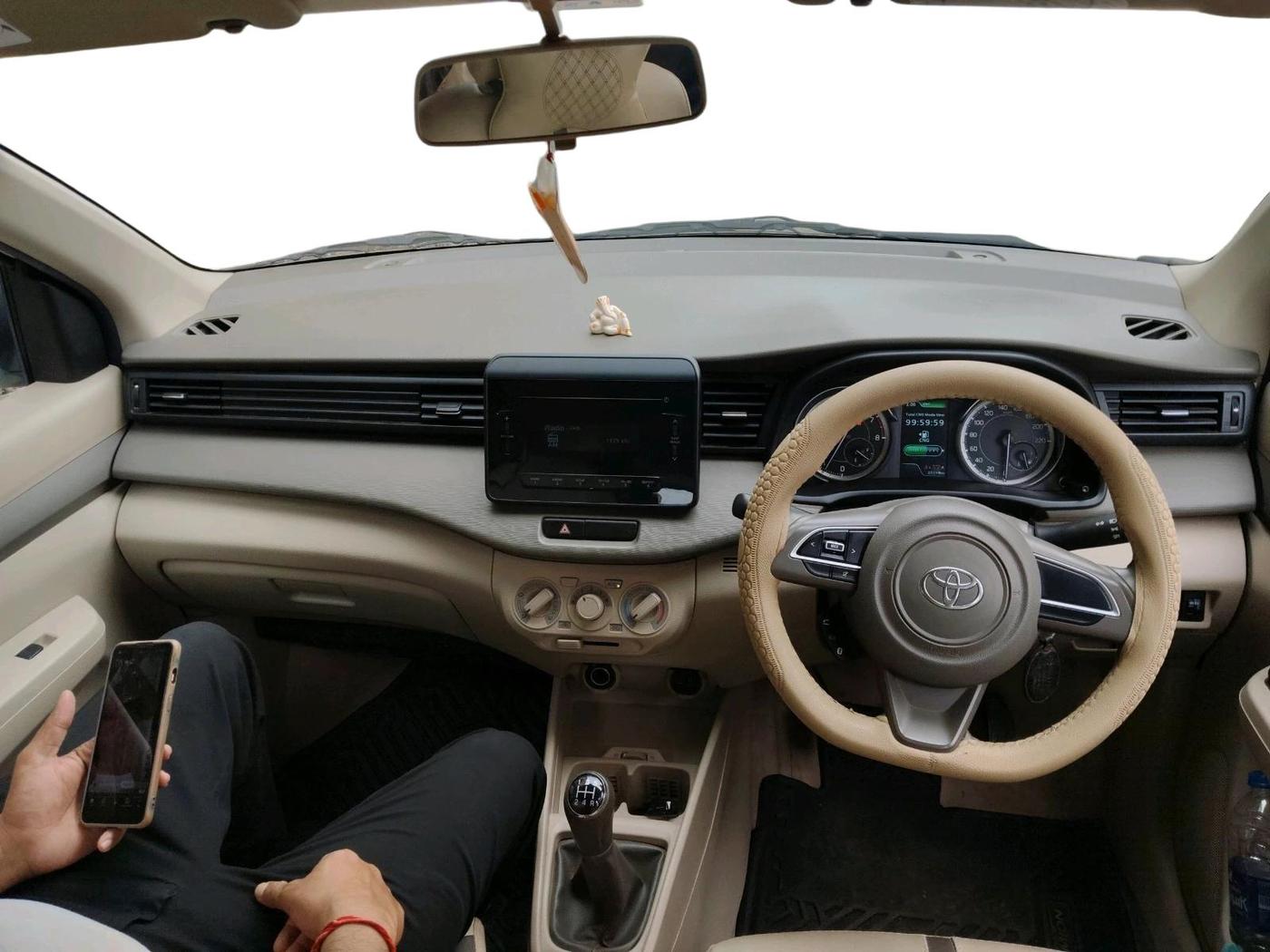 2024 Toyota RUMION S CNG , CNG, Manual, 23,210 km, interior