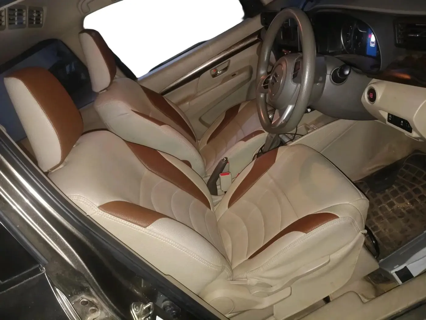 2019 Maruti Ertiga ZXI AT SHVS, Petrol, Automatic, 51,139 km, interior