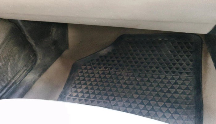 2012 Volkswagen Polo HIGHLINE1.2L, Petrol, Manual, 64,177 km, interior