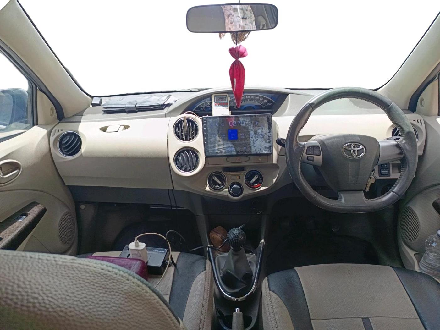 2015 Toyota Etios Liva VX, Petrol, Manual, 54,658 km, interior