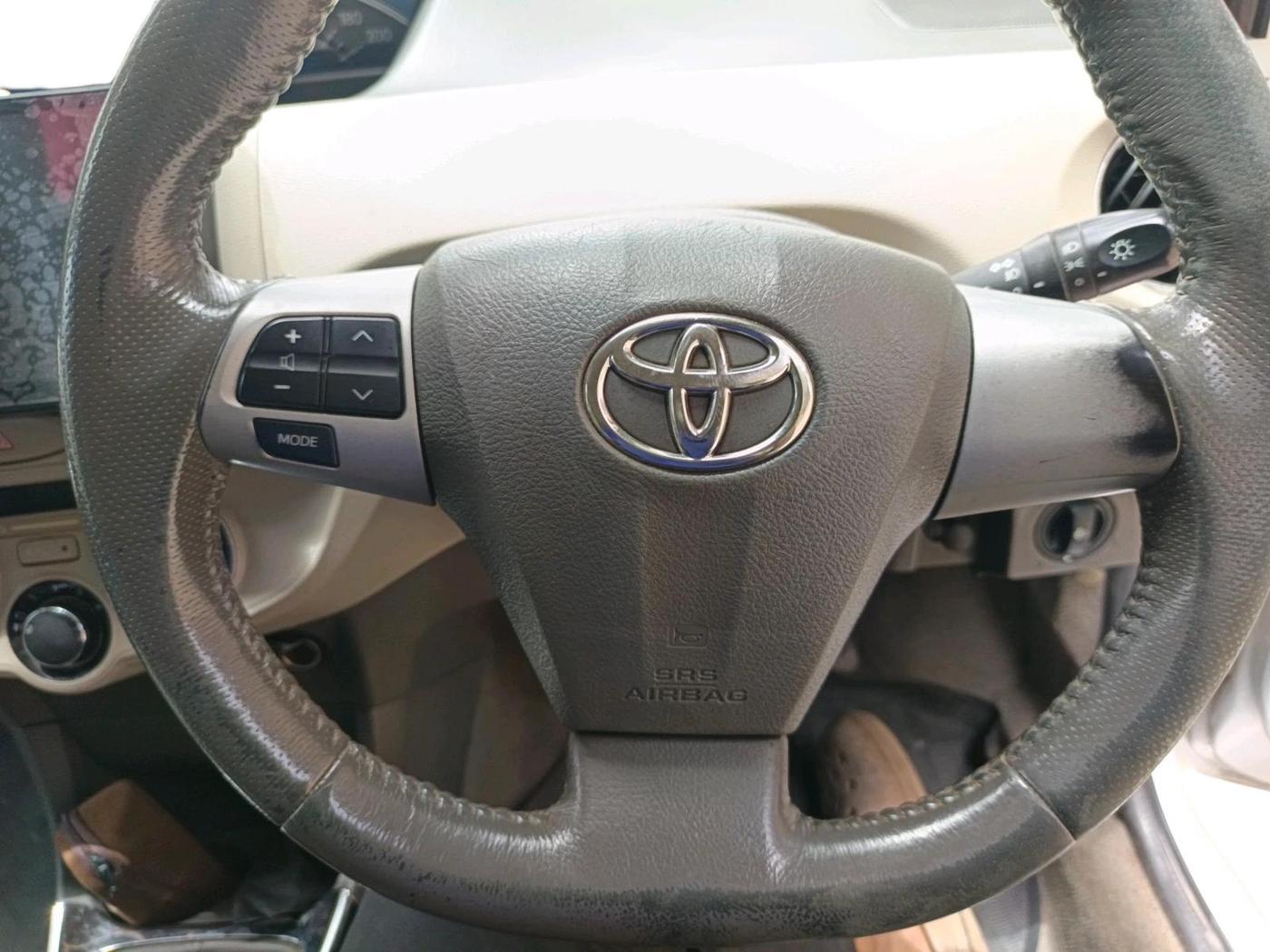 2015 Toyota Etios Liva VX, Petrol, Manual, 54,658 km, interior