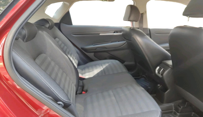 2022 KIA SONET HTK PLUS 1.0 IMT, Petrol, Manual, 57,302 km, interior