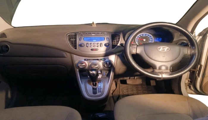 2011 Hyundai i10 SPORTZ 1.2 AT, CNG, Automatic, 69,587 km, interior