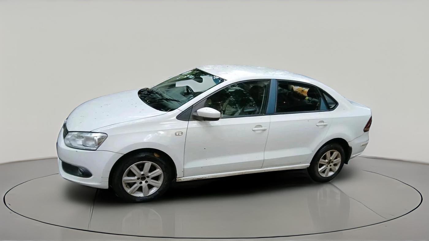 2011 Volkswagen Vento HIGHLINE 1.6 MPI, Petrol, Manual, 62,604 km, exterior