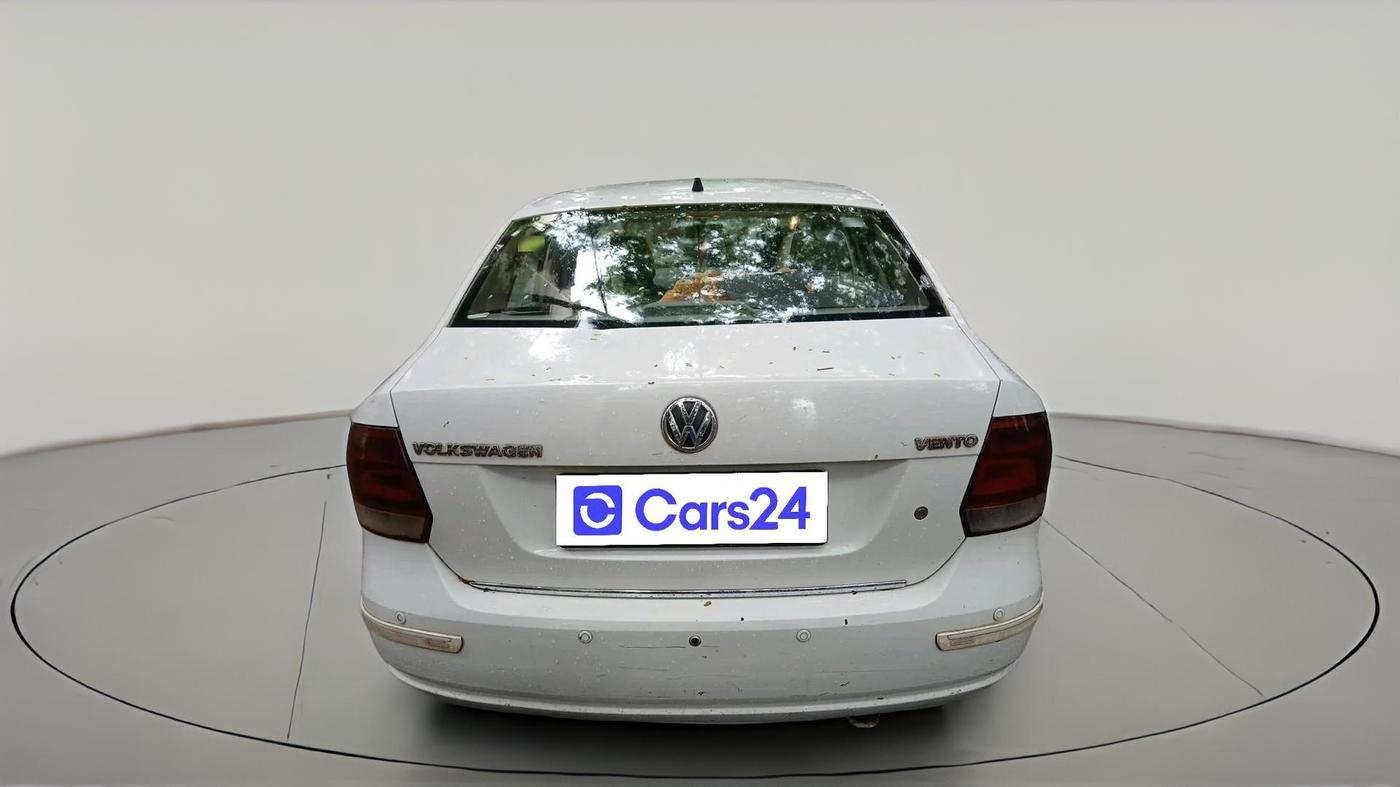 2011 Volkswagen Vento HIGHLINE 1.6 MPI, Petrol, Manual, 62,604 km, exterior
