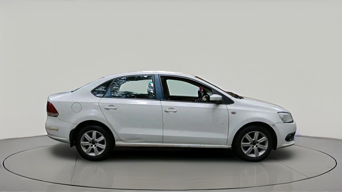 2011 Volkswagen Vento HIGHLINE 1.6 MPI, Petrol, Manual, 62,604 km, exterior