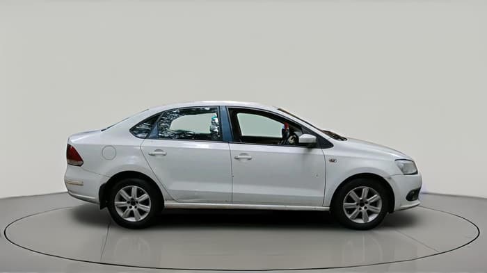 2011 Volkswagen Vento HIGHLINE 1.6 MPI, Petrol, Manual, 62,604 km, exterior
