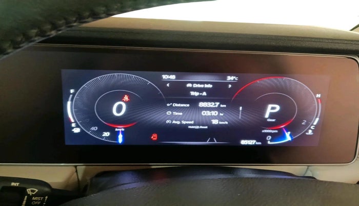 2022 Mahindra XUV700 AX 7 LUXURY D AT 7 STR, Diesel, Automatic, 85,127 km, interior
