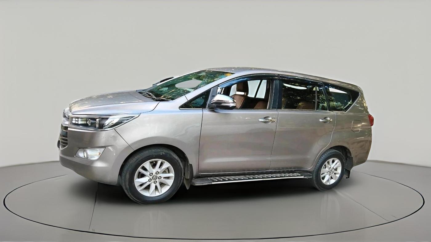2017 Toyota Innova Crysta 2.8 ZX AT 7 STR, Diesel, Automatic, 1,18,618 km, exterior