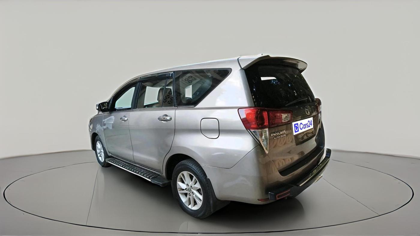 2017 Toyota Innova Crysta 2.8 ZX AT 7 STR, Diesel, Automatic, 1,18,618 km, exterior