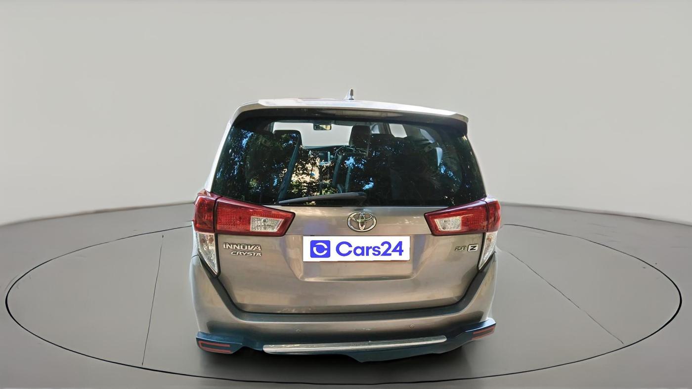 2017 Toyota Innova Crysta 2.8 ZX AT 7 STR, Diesel, Automatic, 1,18,618 km, exterior