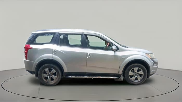 2012 Mahindra XUV500 W8, Diesel, Manual, 1,04,681 km, exterior