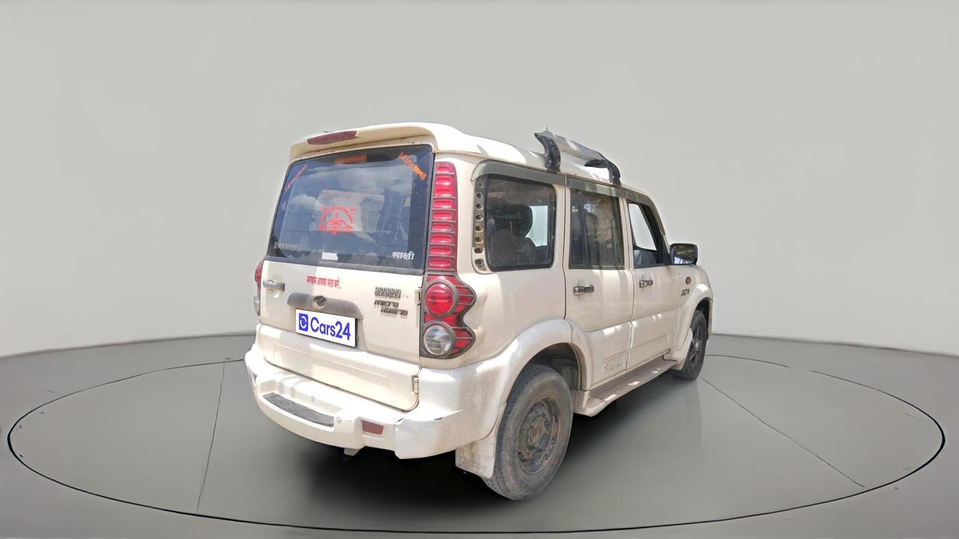 2011 Mahindra Scorpio EX M2DI, Diesel, Manual, 2,76,824 km, exterior