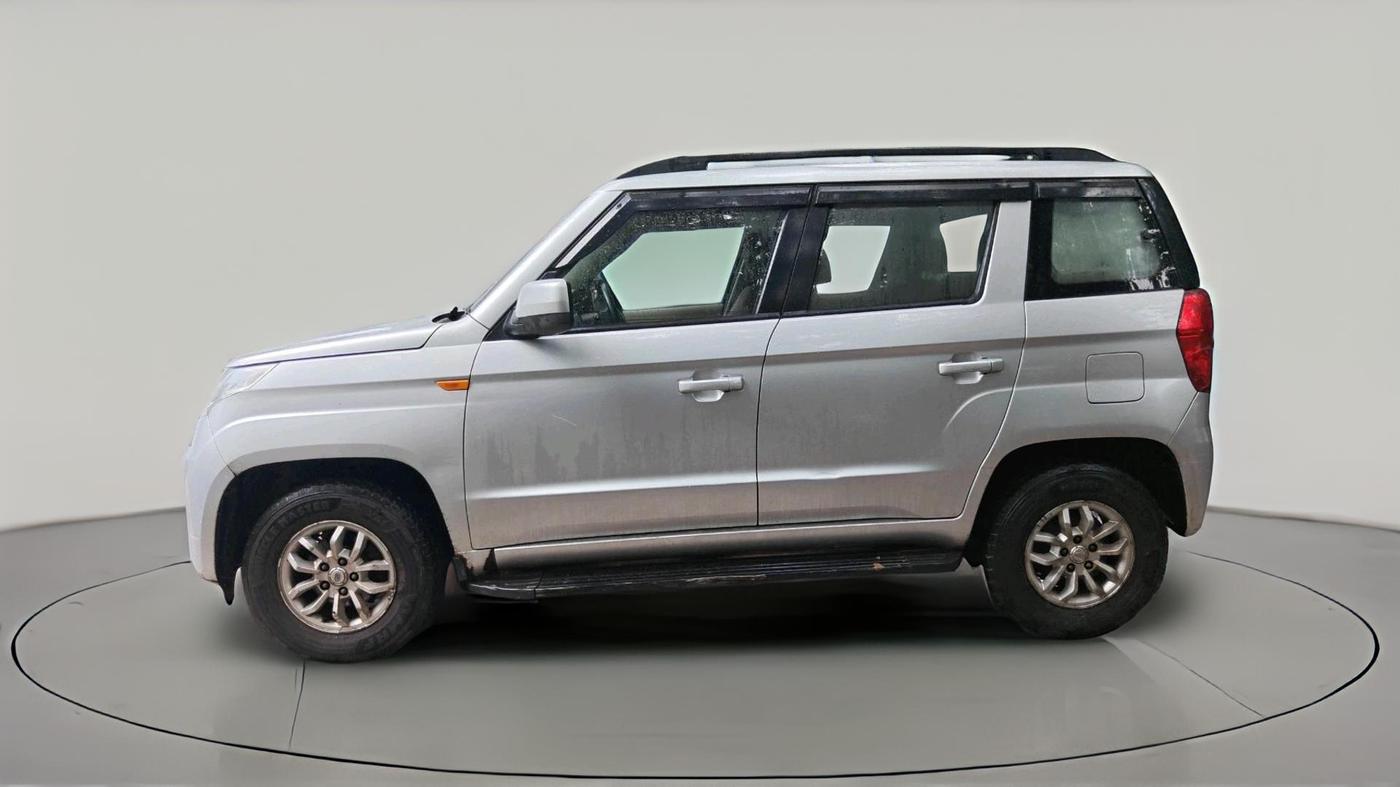 2016 Mahindra TUV300 T8 AMT, Diesel, Automatic, 39,383 km, exterior