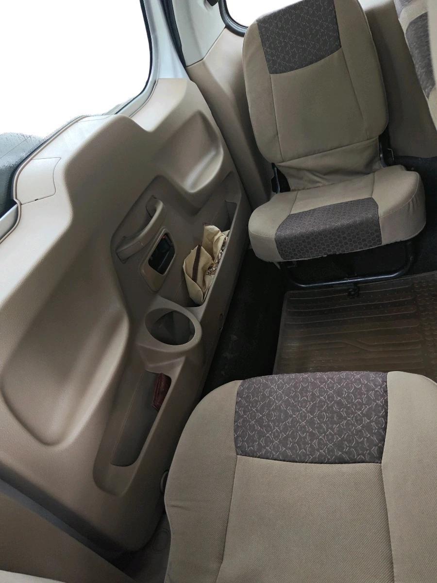 2016 Mahindra TUV300 T8 AMT, Diesel, Automatic, 39,383 km, interior