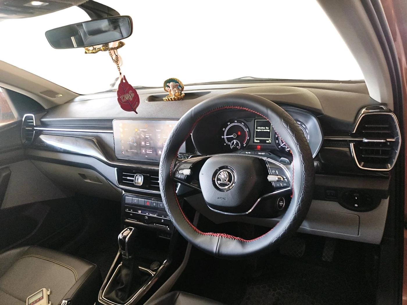 2021 Skoda KUSHAQ STYLE 1.0L TSI AT, Petrol, Automatic, 59,833 km, interior