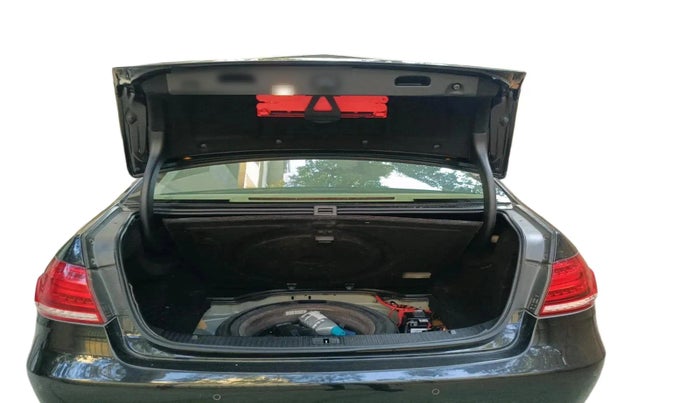 2014 Mercedes Benz E Class E 250 CDI AVANTGARDE, Diesel, Automatic, 68,529 km, exterior