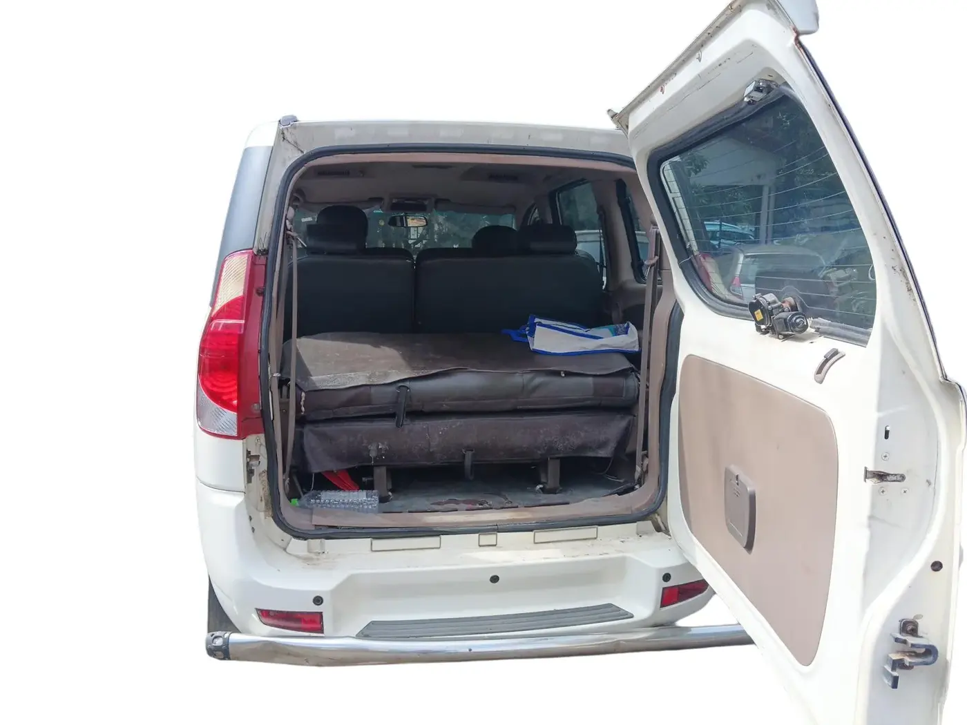 2013 Mahindra Xylo H8 ABS AIRBAG BS IV, Diesel, Manual, 28,200 km, exterior