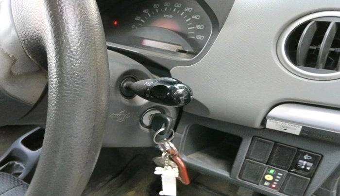 2012 Maruti Wagon R 1.0 LXI CNG, CNG, Manual, 1,43,859 km, interior