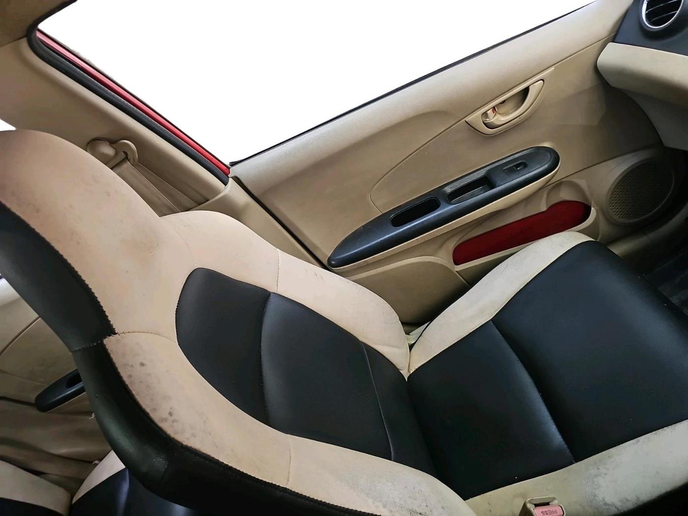 2015 Honda Brio S MT, Petrol, Manual, 68,441 km, interior