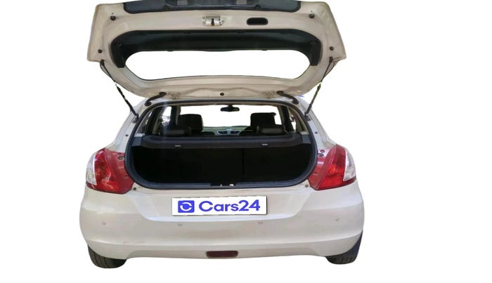 2014 Maruti Swift VXI, Petrol, Manual, 45,064 km, exterior