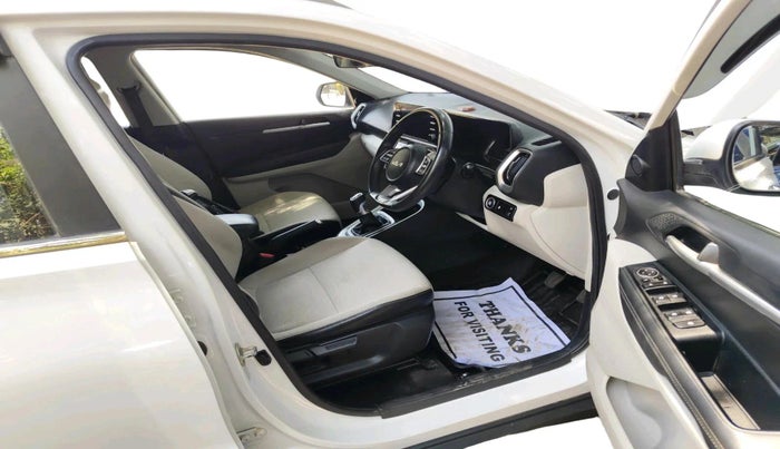 2022 KIA SONET HTX 1.0 IMT, Petrol, Manual, 27,615 km, interior