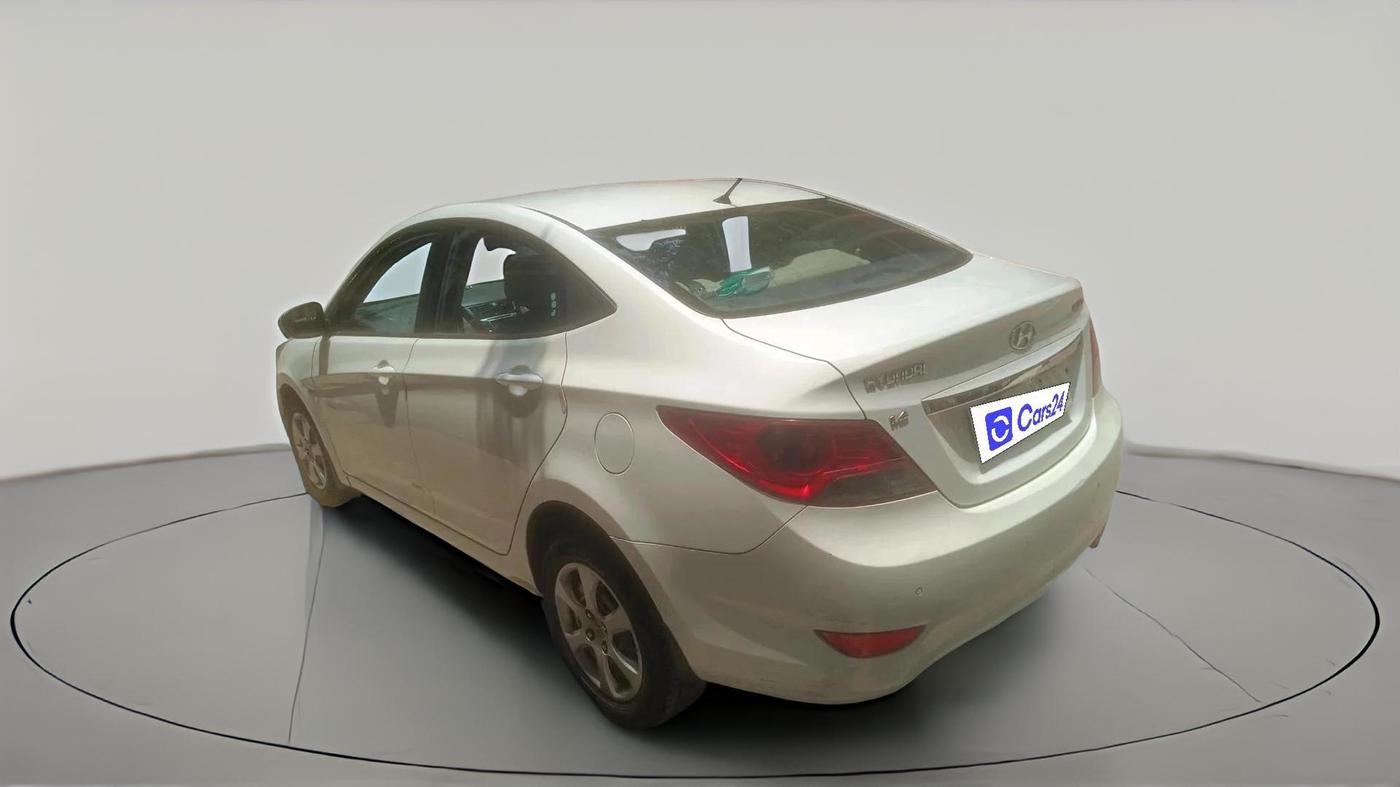 2013 Hyundai Verna FLUIDIC 1.6 VTVT EX, Petrol, Manual, 72,112 km, exterior