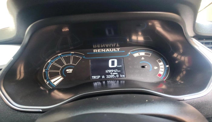 2022 Renault TRIBER RXZ, Petrol, Manual, 1,28,942 km, interior