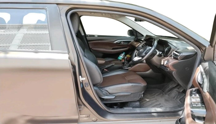 2023 Toyota URBAN CRUISER HYRYDER S NEO DRIVE, Petrol, Manual, 20,584 km, interior