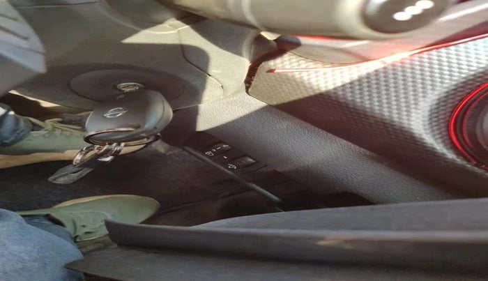 2021 Nissan Kicks XV 1.5, Petrol, Manual, 26,250 km, interior