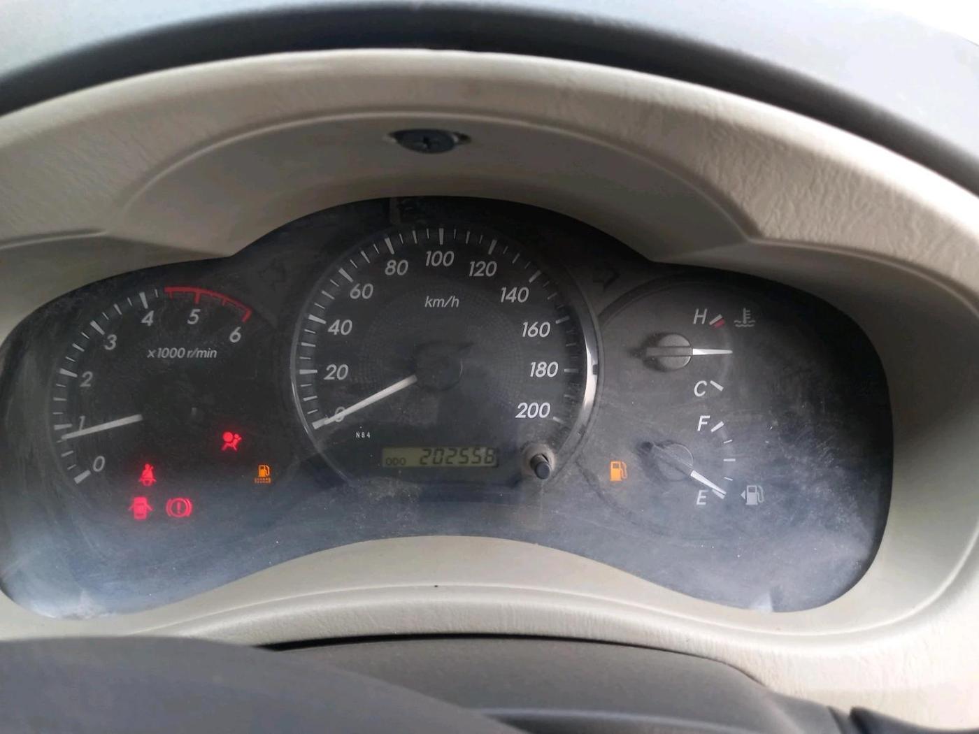 2013 Toyota Innova 2.5 GX 8 STR, Diesel, Manual, 2,08,500 km, interior