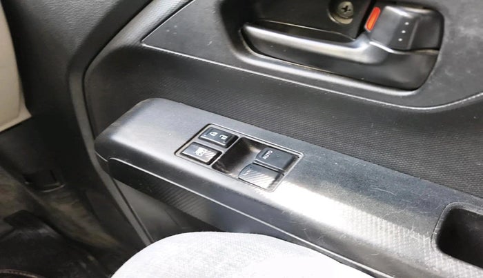 2020 Maruti New Wagon-R LXI CNG 1.0, CNG, Manual, 17,228 km, interior