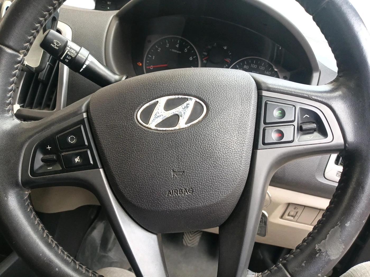 2012 Hyundai i20 SPORTZ 1.2, Petrol, Manual, 69,836 km, interior